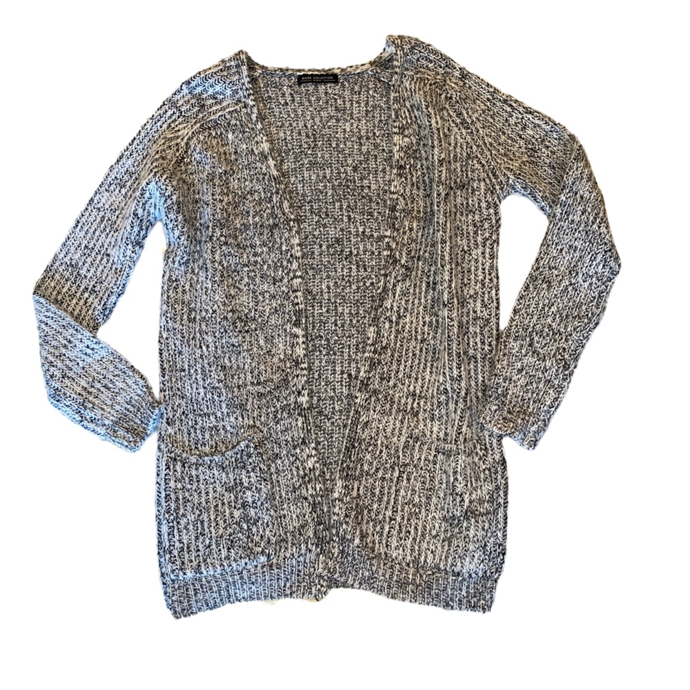 Grey/Black/White Cardigan with pockets
